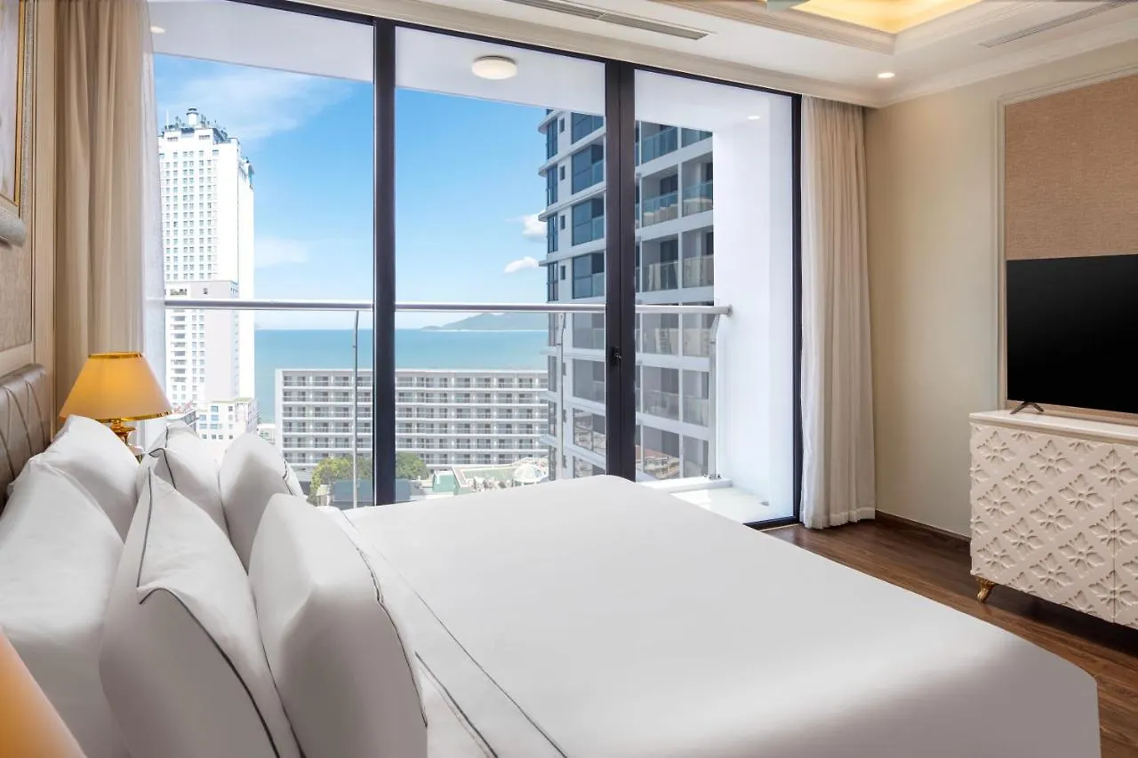 *****  Melia Vinpearl Nha Trang Empire Hotel Vietnam
