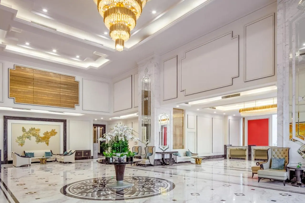 Melia Vinpearl Nha Trang Empire Hotel 5*,  Vietnam