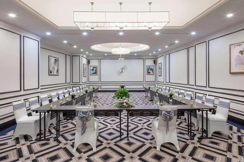 Melia Vinpearl Nha Trang Empire Hotel